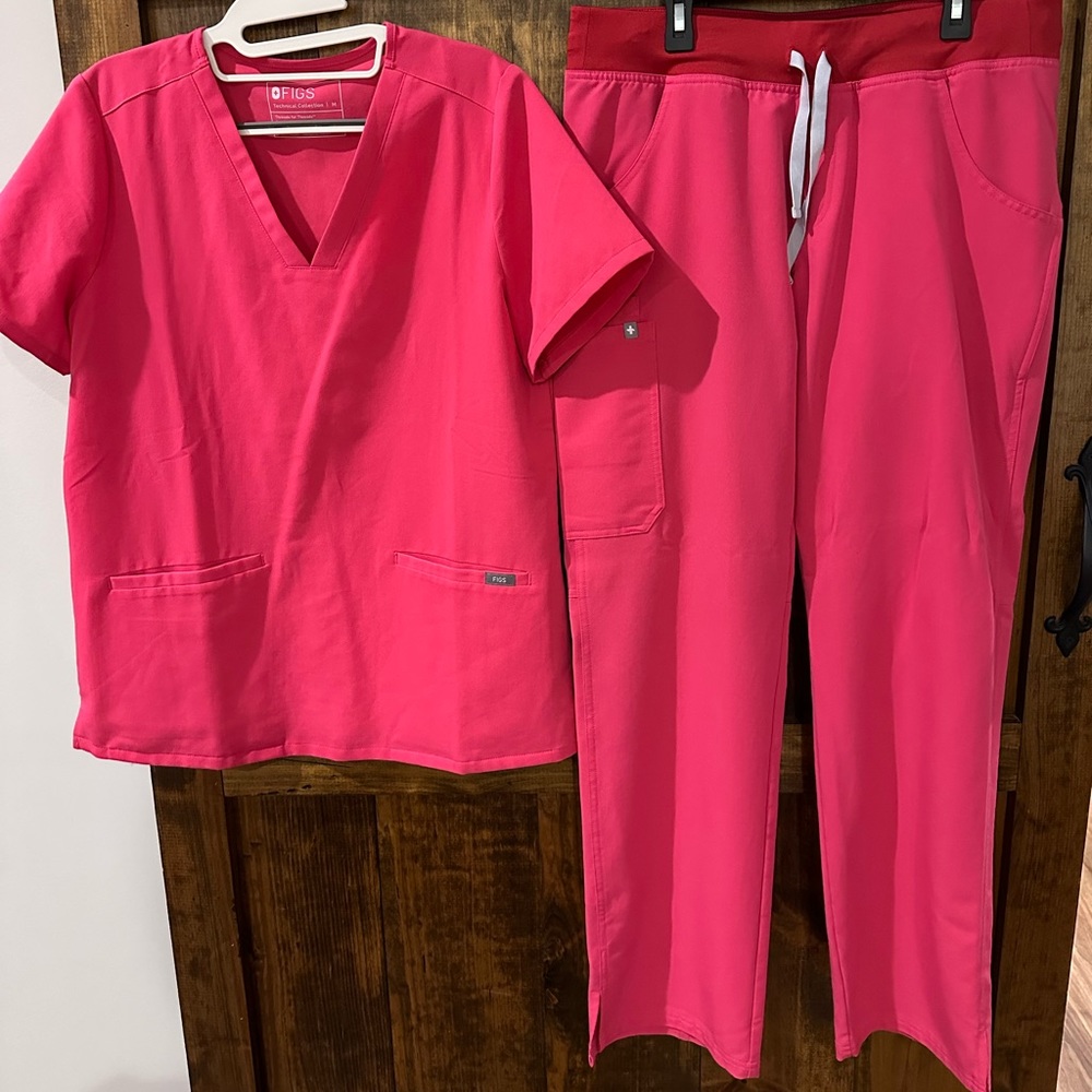 Figs Scrub Set (Pink): size Medium